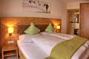 Aparthotel Alpinapart Bacher