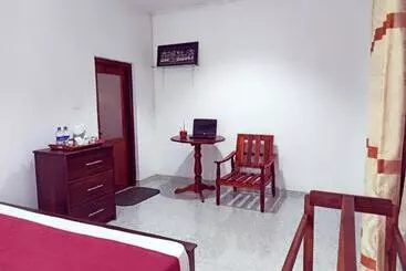 پانسیون Sath Rest