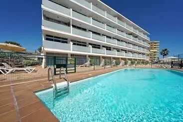 Apartamentos Strelitzias