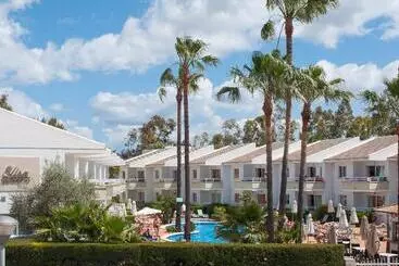 Universal Aparthotel Elisa