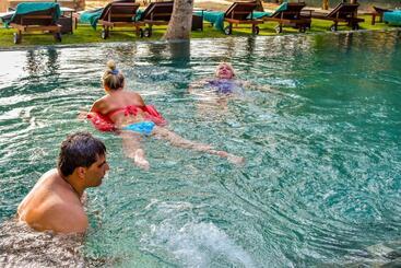 호텔 Hikka Sandy Pearl Beach Resort