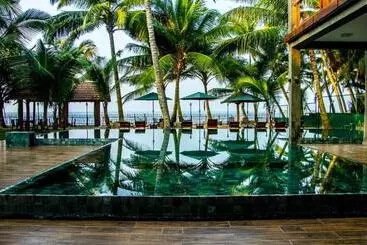 Hotel Hikka Sandy Pearl Beach Resort