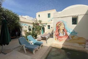 پانسیون Dar Lily