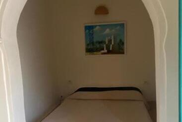 ペンション Dar Lily