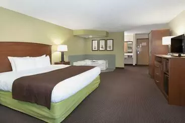 Cobblestone Hotel & Suites Wisconsin Rapids