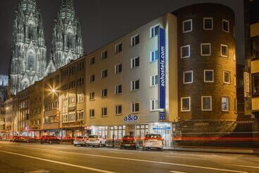 Szálloda a&o Koln Dom
