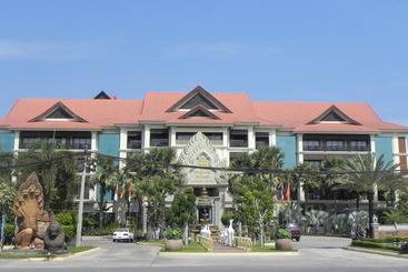 ホテル Empress Angkor Resort & Spa