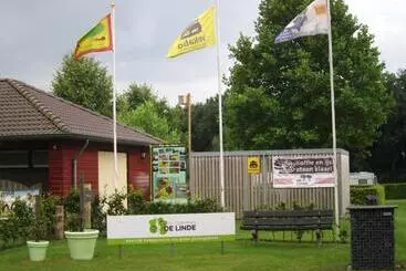 Bed and Breakfast Pipowagen Minicamping De Linde