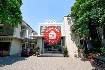 Hotel Oyo 2028 Wisma Jepara