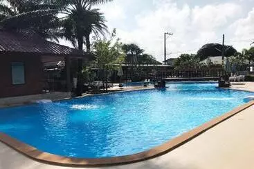 Hotelli Ban Krut Resort