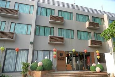 Seaview Holiday Resort