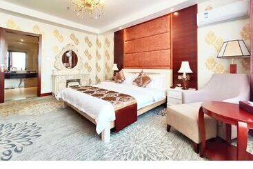 Golden Peacock Hotel Blantyre