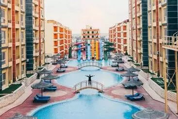 هتل Retal View North Coast Aqua Park