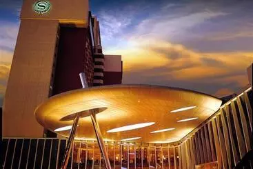 בית מלון כפרי Grand Walkerhill Seoul