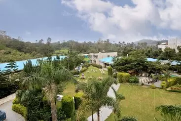 Hummingbird Resort