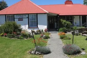 Tophouse Mountain View Cottages