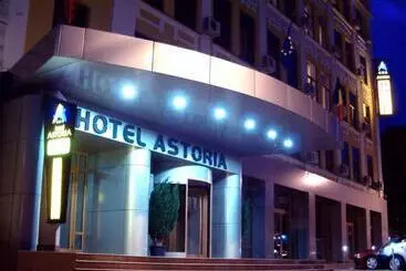 בית מלון כפרי Astoria City Center