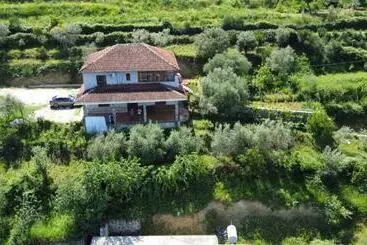 ユースホステル Guest House Pashollari