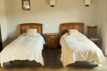 بنسيون Estudios Ermitabarri