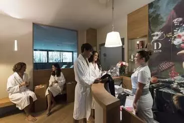 Отель Posta Donini 1579 Una Esperienze