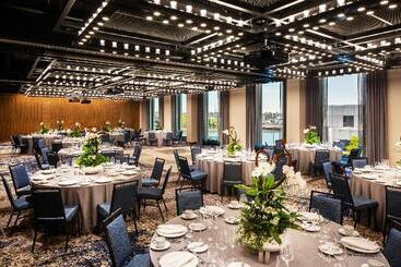 호텔 Hampton Inn Boston Seaport District