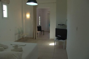 Pensió Avlomonasbeach – Adults Only