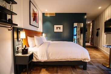 ホテル The Dean Cork