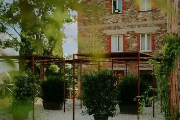 호텔 Agriturismo Podere Tovari