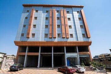 Hôtel Golden Galaxies Furnished Units