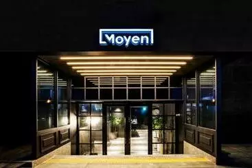 Hotel Moyen