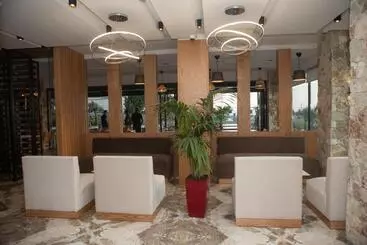 Hotel Qeparo
