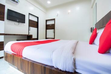 Hotelli Oyo 44187 Hari Vitthala Palace