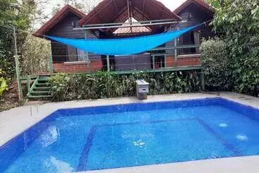 Aamiaismajoitus (B&B) Restaurante Y Cabinas Sudy