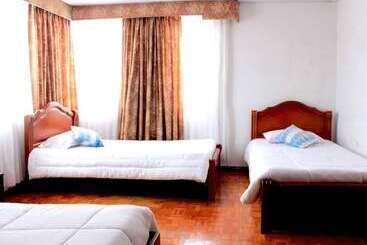 Casa Blanca Hostal Manizales Hostel