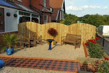 بنسيون Launceston Villa