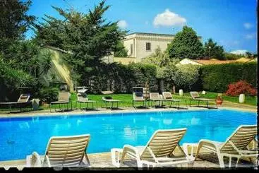 Aparthotel Tenuta Santicuti