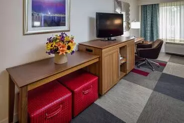 فندق Hampton Inn San Francisco Airport