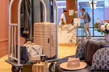 Pennyweight Hotel Boston, Curio Collection By Hilton