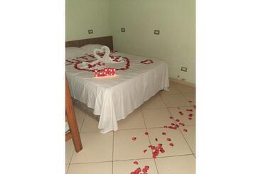 膳宿费 Pousada Villarejo Guarujá