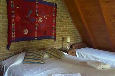 Hostel La Campiña Cabañas