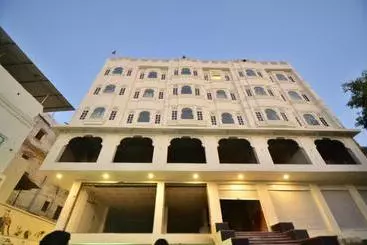 Hotelli Aaram Mahal By Pachar Group