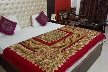 Hotel Delightful Stay Over Looking Himalayas