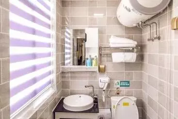 Nanjing Lafei Hotel Lukou Airport Branch