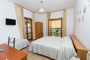 Sant'anna Bed & Breakfast