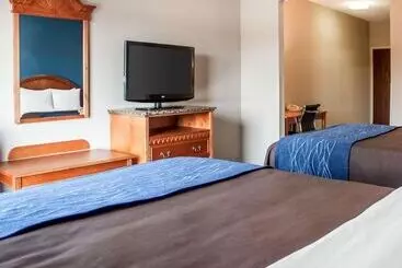 호텔 Comfort Inn & Suites