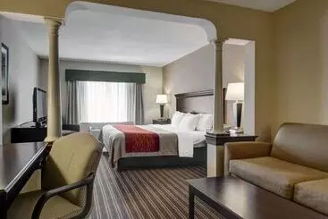 בית מלון כפרי The Inn At Woburn   Boston