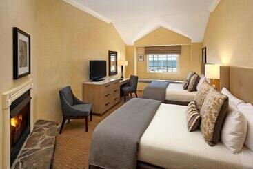 호텔 Pelican Inn & Suites