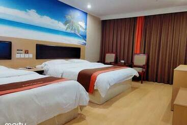 Jun Hotels Hunan Zhuzhou Lusong District Central Plaza