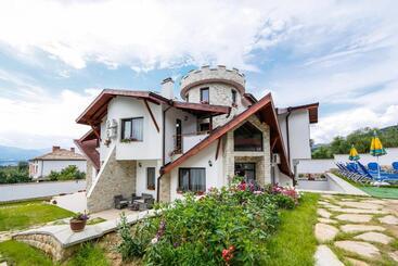 Majatalo вила слънчев рай