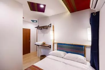 Majatalo Lilliput Riverside Bangkachao